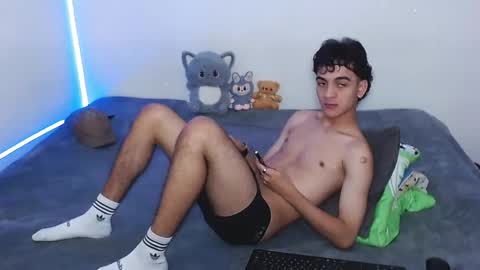 sam__cute online show from January 6, 2026, 3:43 am
