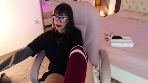 SAM MANSON online show from February 11, 2025, 6:22 pm