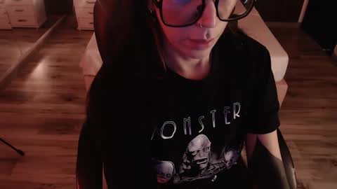 SAM MANSON online show from October 3, 2025, 1:30 pm