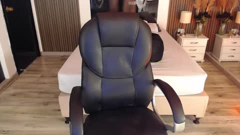 SAM MANSON online show from February 17, 2026, 12:12 pm