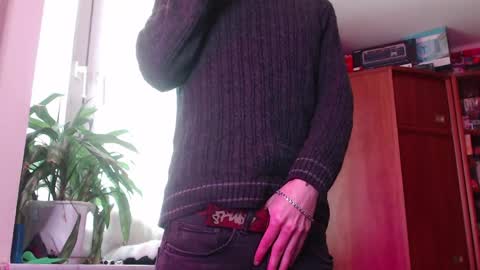 sam_skywalker online show from April 9, 2026, 10:31 am