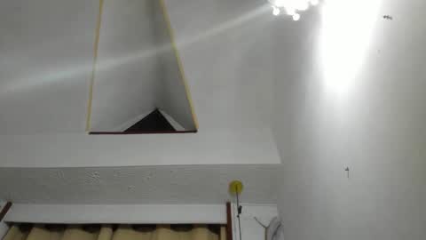 samaelandlilitt online show from December 17, 2025, 7:03 am