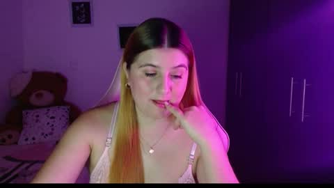 Snapshot of samanta_0277 chatting on March 12, 2026, 4:51 am samanta_0277 online show from March 12, 2026, 4:51 am