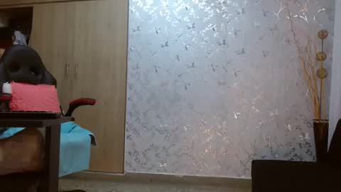 samanta online show from January 28, 2025, 11:49 am