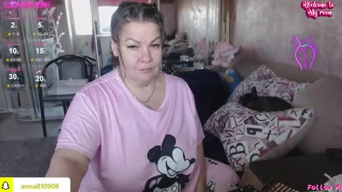 Snapshot of samanta_shy chatting on October 30, 2025, 9:22 am Marry online show from October 30, 2025, 9:22 am