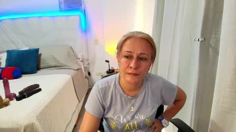 Samanta Stone online show from June 9, 2026, 9:59 pm
