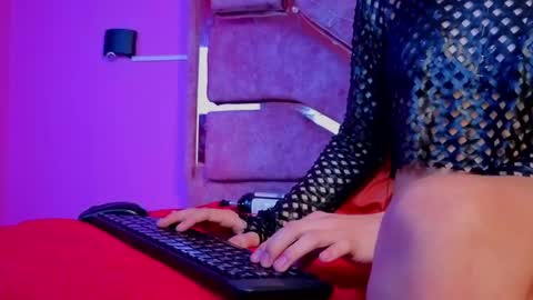 Snapshot of samantaa_liov chatting on April 30, 2026, 8:57 pm samantaa_liov online show from April 30, 2026, 8:57 pm