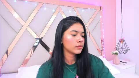 Snapshot of samantaa_shy chatting on June 25, 2026, 4:34 am sam online show from June 25, 2026, 4:34 am