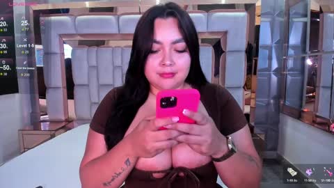 S A M A N T A   online show from February 19, 2025, 3:39 am