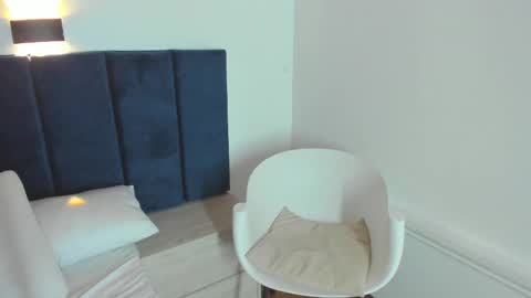 Samantha  online show from February 19, 2025, 4:22 pm