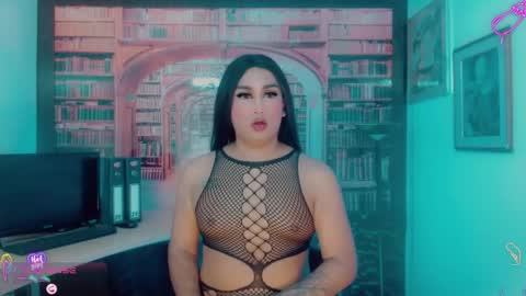 samantha__paez online show from May 14, 2026, 4:19 am