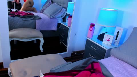 Samantha Vega online show from January 18, 2025, 8:19 pm