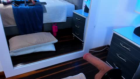 Samantha Vega online show from March 7, 2025, 8:33 pm