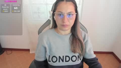 Samantha  online show from December 14, 2024, 1:38 pm