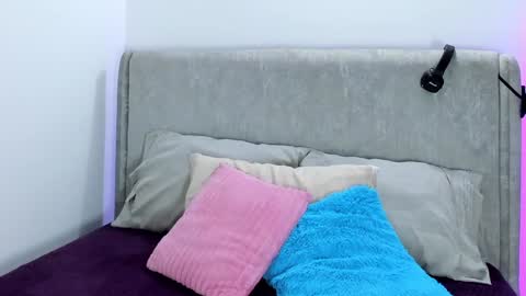 Samantha Ferrec online show from December 6, 2024, 11:36 pm