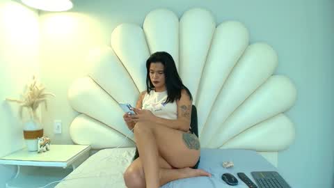 samantha_firee online show from May 9, 2026, 3:23 am