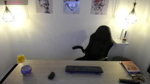 S A M A N T H A online show from September 28, 2025, 8:25 pm