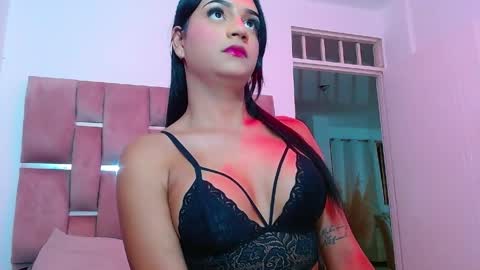 Snapshot of samantha_sweet30 chatting on April 2, 2026, 3:26 am Salome Vargas online show from April 2, 2026, 3:26 am
