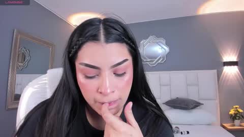  Samanthaa online show from October 14, 2025, 11:44 am