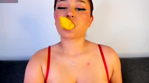 Snapshot of samanthaa_black chatting on June 7, 2026, 7:06 pm Sam online show from June 7, 2026, 7:06 pm