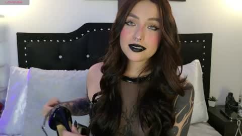 IGSamanthaGrant 10 online show from May 27, 2026, 9:12 pm