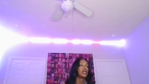 samanthaporsha online show from March 10, 2025, 12:51 am