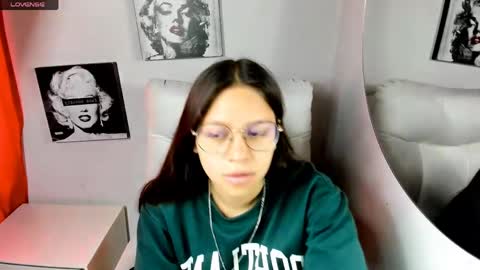 Samantha online show from April 16, 2026, 2:40 pm