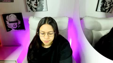 Samantha online show from April 19, 2026, 4:17 pm