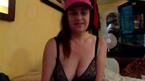 Snapshot of samanthavale chatting on April 12, 2026, 12:15 am Samantha Vale online show from April 12, 2026, 12:15 am