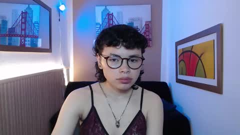 Samantta online show from March 11, 2026, 1:39 pm