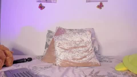 Samara is my name a pleasure delighted that you are here leave your thumb up it is important to me online show from January 27, 2025, 12:01 am