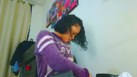 Snapshot of samary_thomas chatting on March 29, 2026, 12:54 am samary thomas online show from March 29, 2026, 12:54 am