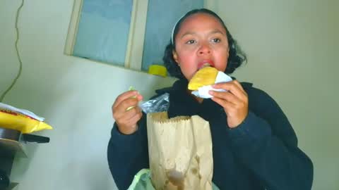 Snapshot of samary_thomas chatting on July 15, 2026, 1:44 am samary thomas online show from July 15, 2026, 1:44 am