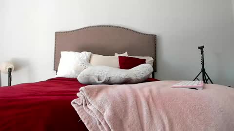 Yaya online show from September 27, 2025, 6:46 pm