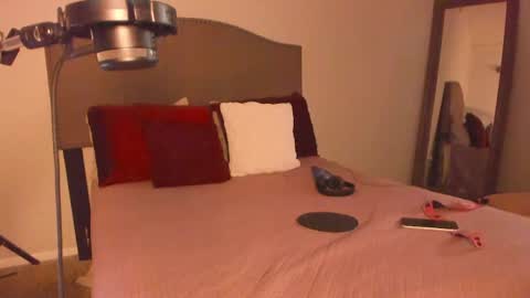 Yaya online show from April 18, 2026, 4:05 am