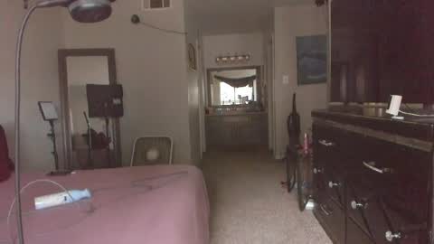 Yaya online show from April 18, 2026, 9:15 pm