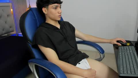 Snapshot of samblack_ chatting on May 13, 2026, 7:55 pm Sam online show from May 13, 2026, 7:55 pm