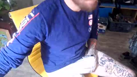 Snapshot of samboiamtho chatting on January 2, 2025, 2:02 pm samboiamtho online show from January 2, 2025, 2:02 pm