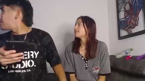 Tami  Gael online show from March 5, 2025, 4:02 am