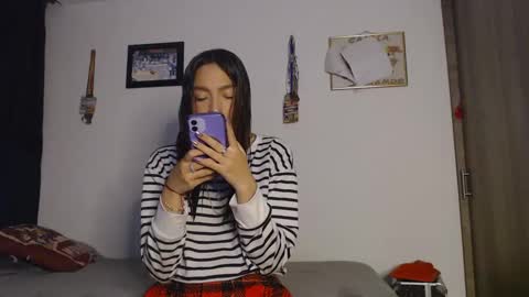 Tami  Gael online show from October 4, 2025, 2:31 am