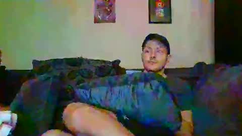 sexy lad looking for fun online show from January 3, 2025, 8:01 pm