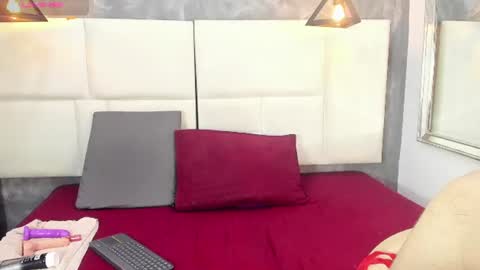 Snapshot of samm_angel chatting on June 25, 2026, 2:32 pm samm_angel online show from June 25, 2026, 2:32 pm