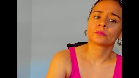 sam online show from September 17, 2025, 9:16 pm