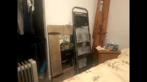 sammcmillan64 online show from March 15, 2026, 9:04 am