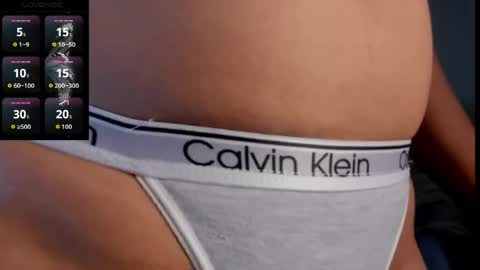 sammy_jhonson25 online show from April 23, 2026, 1:07 am