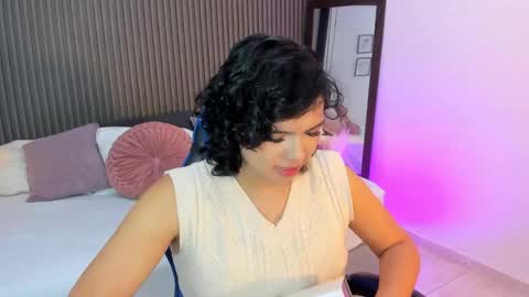 Snapshot of sammybrunette1 chatting on May 26, 2026, 1:34 am Axel online show from May 26, 2026, 1:34 am