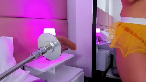 Sammy Morales online show from November 28, 2025, 1:47 pm