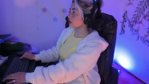   online show from February 8, 2025, 4:14 am