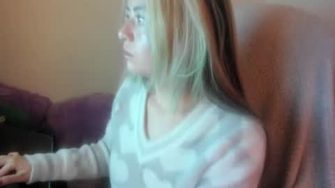 Snapshot of sammysammy_ chatting on June 24, 2026, 10:03 am online show from June 24, 2026, 10:03 am