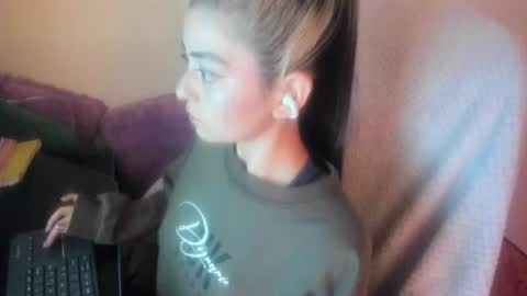 Snapshot of sammysammy_ chatting on June 25, 2026, 4:34 am online show from June 25, 2026, 4:34 am